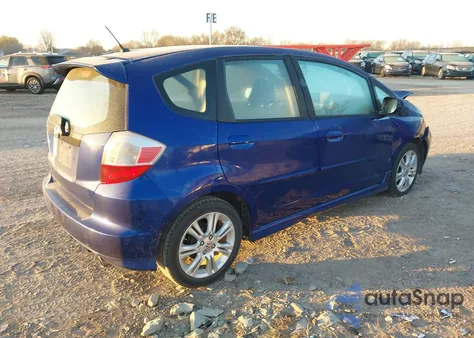 2010 Honda Fit Sport из США, поврежденный, VIN JHMGE8H48AS009300
